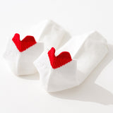 Thin cotton boat socks with shallow heel and heart shape